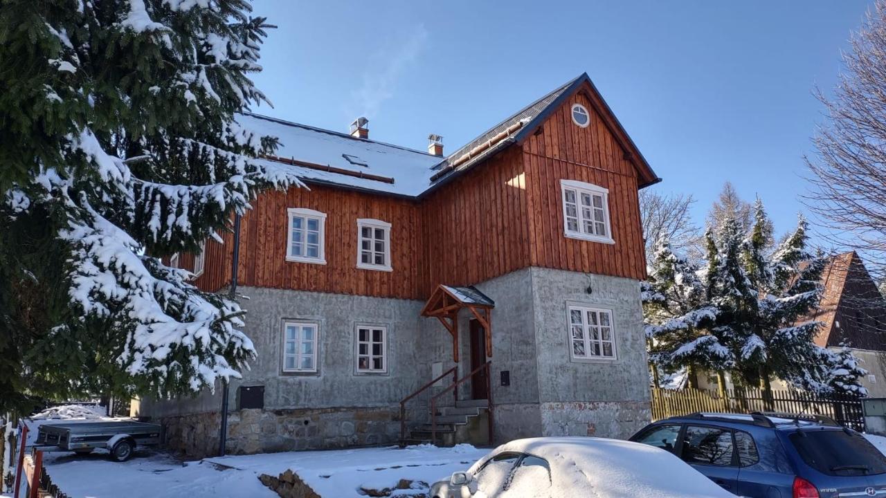 Na Vyhlidce Hotell Krompach Eksteriør bilde