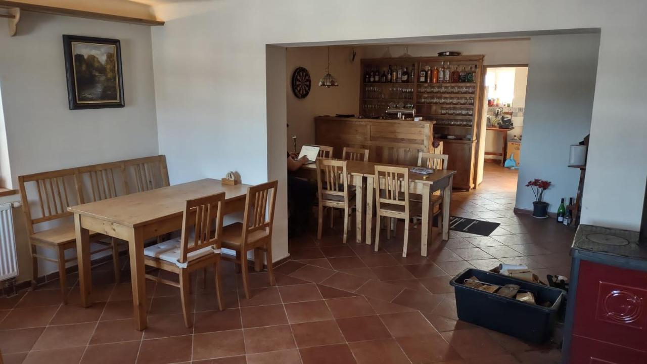 Na Vyhlidce Hotell Krompach Eksteriør bilde