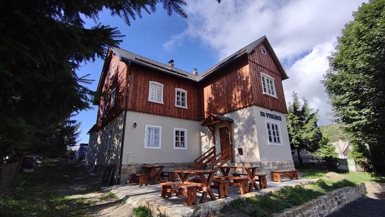 Na Vyhlidce Hotell Krompach Eksteriør bilde